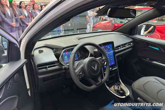 VinFast arrives in PH with all-EV lineup image