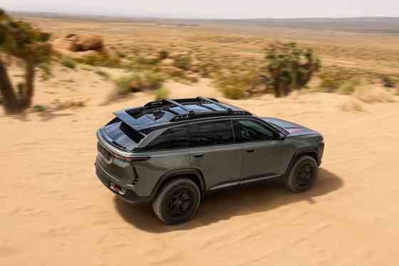 Jeep Wagoneer S Trailhawk Concept is a go-anywhere electric 4x4 image