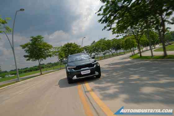 Look out Raize: 2024 Kia Stonic begins at PHP 758K image