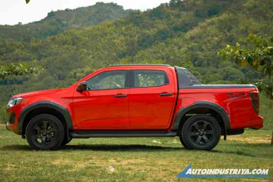 2024 Isuzu D-Max facelift makes PH debut with countless upgrades image
