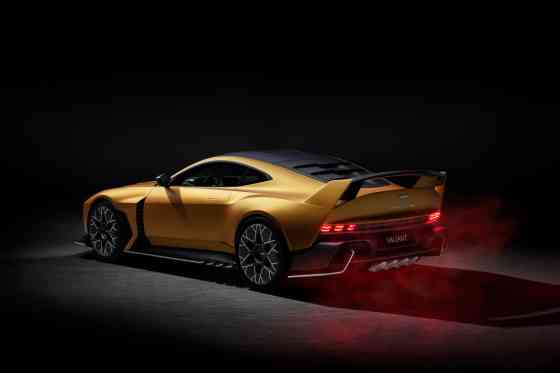 Aston Martin Valiant is Fernando Alonso's personal V12 chariot image