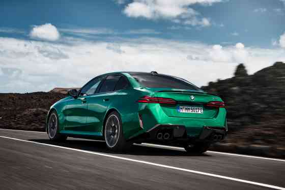 All-new BMW M5 could be offered in both Touring, Sedan body styles in PH image