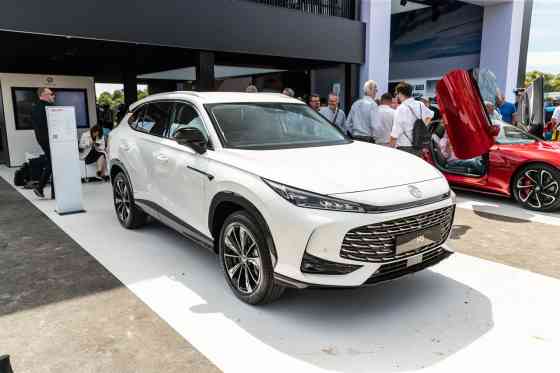 All-new MG HS revealed with turbo, PHEV powertrains image