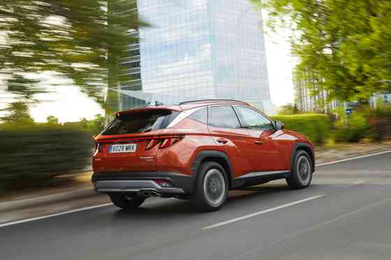 Hyundai PH updates 2025 Tucson with new face and a hybrid image