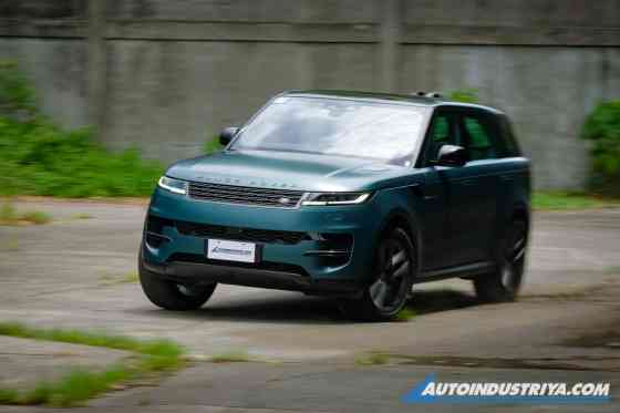 2024 Land Rover Range Rover Sport SE D300 image
