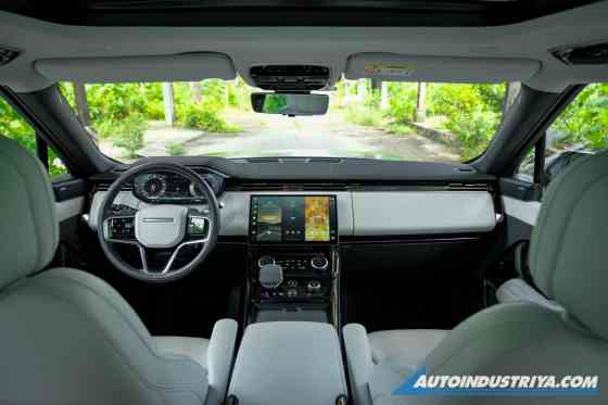 2024 Land Rover Range Rover Sport SE D300 image