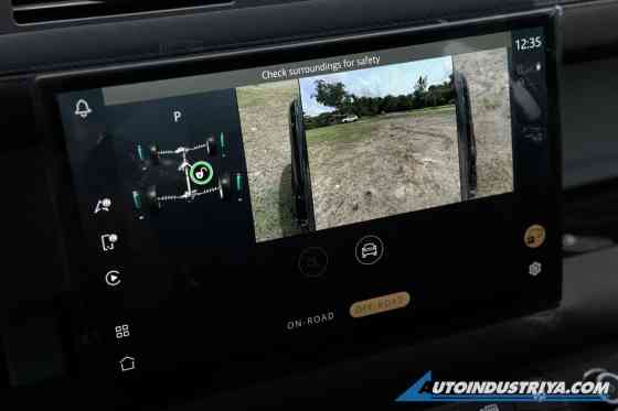 2024 Land Rover Defender 110 S P300 AWD Automatic image