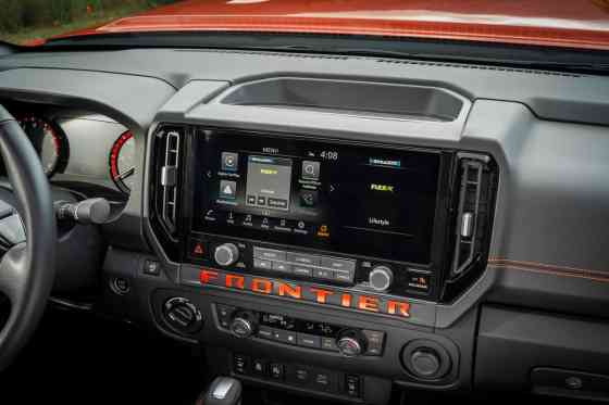 2025 Nissan Frontier is proof boxy (stylish) pickup trucks are here to stay image