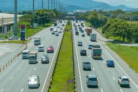 SLEX installs automatic license plate readers for faster RFID scanning image