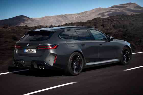 All-new BMW M5 could be offered in both Touring, Sedan body styles in PH image