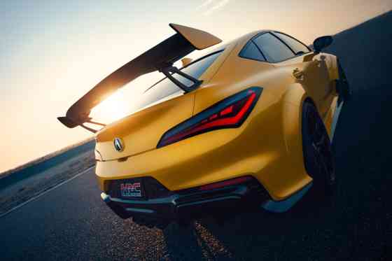 Acura turns Integra Type S to race car mode with HRC Prototype image