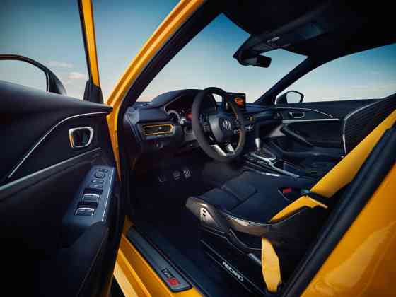 Acura turns Integra Type S to race car mode with HRC Prototype image