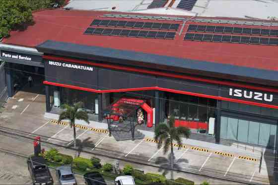 Isuzu Cabanatuan inaugurates new IOS dealership image