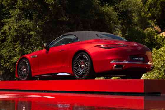 Mercedes-Benz gives 2025 SL roadster the Maybach treatment image