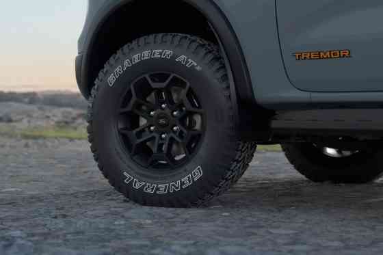 Raptor Lite: 2025 Ford Everest Tremor wants to shake up the SUV market image