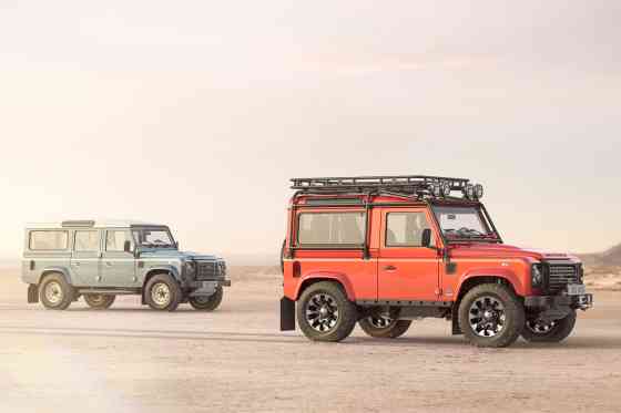 Land Rover goes back in time with Classic Defender V8 image