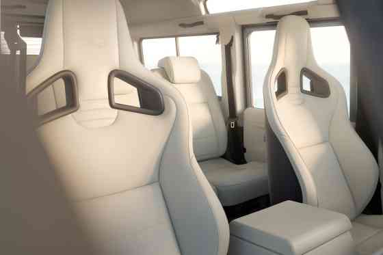 Land Rover goes back in time with Classic Defender V8 image