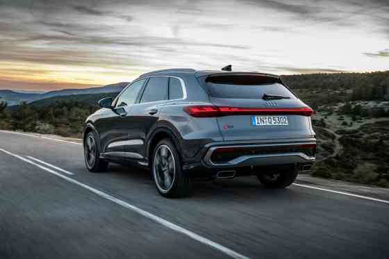 This is the all-new 2025 Audi Q5 image