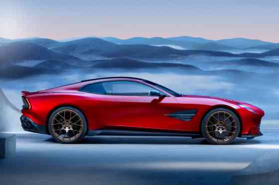 2025 Vanquish: Aston Martin&rsquo;s V12 top dog has returned image