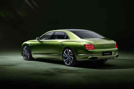 2025 Flying Spur is Bentley's most powerful luxury saloon yet image