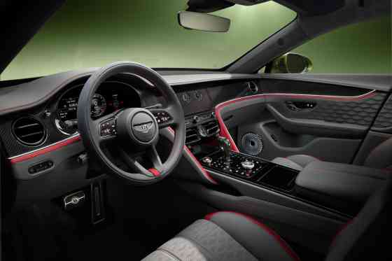 2025 Flying Spur is Bentley's most powerful luxury saloon yet image