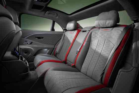 2025 Flying Spur is Bentley's most powerful luxury saloon yet image