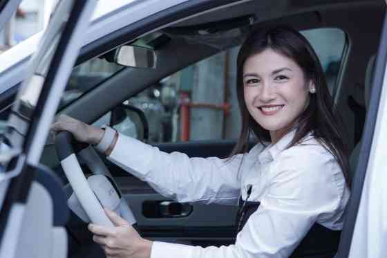Jetour PH names Camille Prats as brand ambassador of Dashing PHEV image