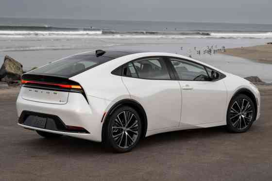 Prius HEV: Toyota's next hybrid for PH? image