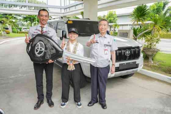 Carlos Yulo has received his 2025 Toyota Land Cruiser Prado image