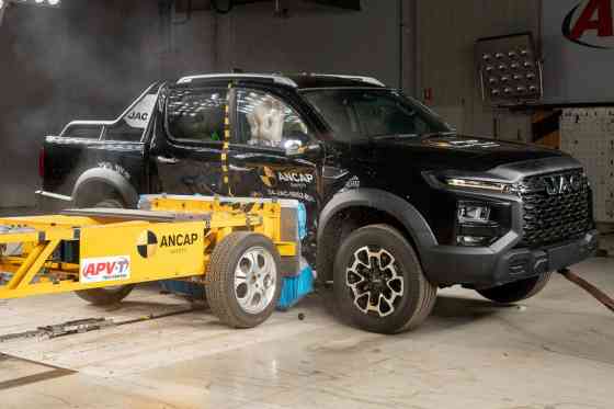 Upcoming JAC T9 gets five-star safety rating from ANCAP image