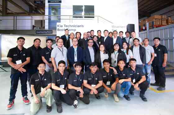 Training new technicians for Kia's dealership network image