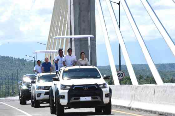 Panguil Bay Bridge connecting Lanao Del Norte, Misamis Occ. opens image