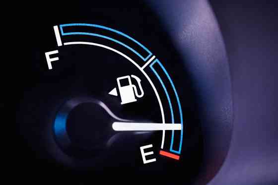 Why running on empty is bad for your car image