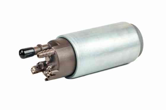 Why running on empty is bad for your car image