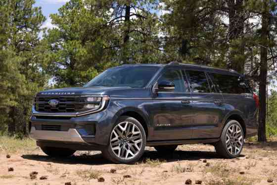 Ford has launched all-new 2025 Expedition, and we miss it image