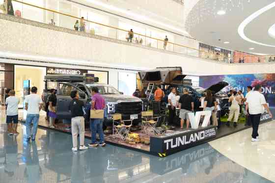 Foton Motor PH takes the Tunland V7, V9 on a mall tour image