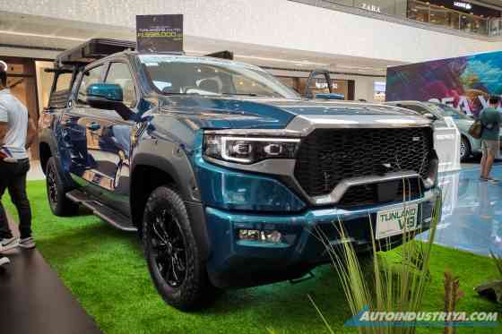 Foton Motor PH takes the Tunland V7, V9 on a mall tour image