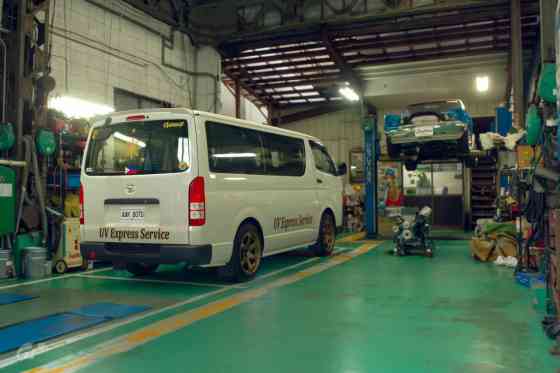 Toyota Hiace UV Express has 