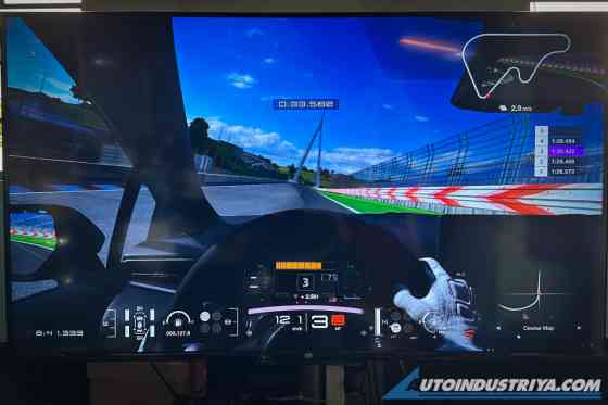 Can sim racing help me get better on the road and track? image