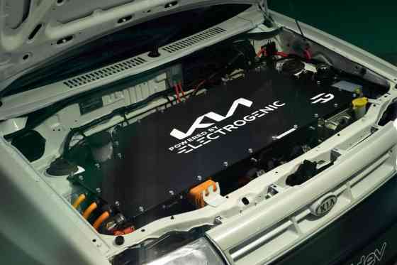 Kia Pride EV restomod celebrates brand's 80th anniversary image