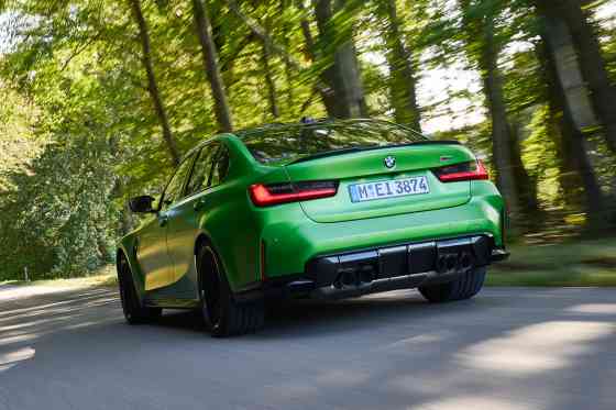 Next-generation BMW M3 will be offered in ICE, EV flavors image