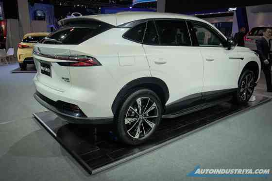 PIMS 2024: All-new MG HS arrives in PH as plug-in hybrid (READY PICS) image