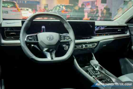 PIMS 2024: All-new MG HS arrives in PH as plug-in hybrid (READY PICS) image