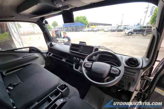 Diesel to Electric: Fuso PH previews eCanter light duty truck image