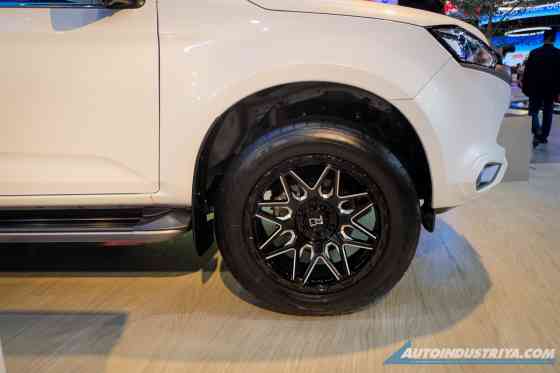 PIMS 2024: Isuzu mu-X Executive Edition gets the VIP treatment image