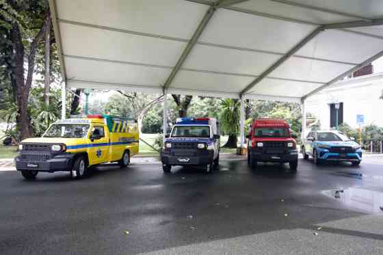 Toyota pays visit to PBBM with Corolla Cross H2 Concept, new Tamaraw image