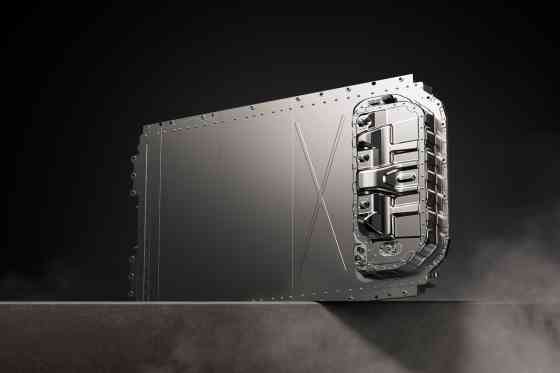 Xiaomi SU7 Ultra EV revealed with 1,548 HP; 0 - 100 km/h in 1.98 seconds image