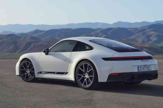 2025 Porsche 911 Carrera T gets drop-top version, and manual only image