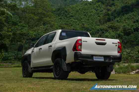 2024 Toyota Hilux GR Sport image
