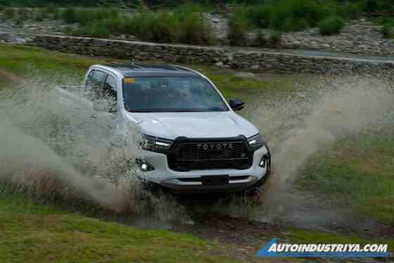 2024 Toyota Hilux GR Sport image